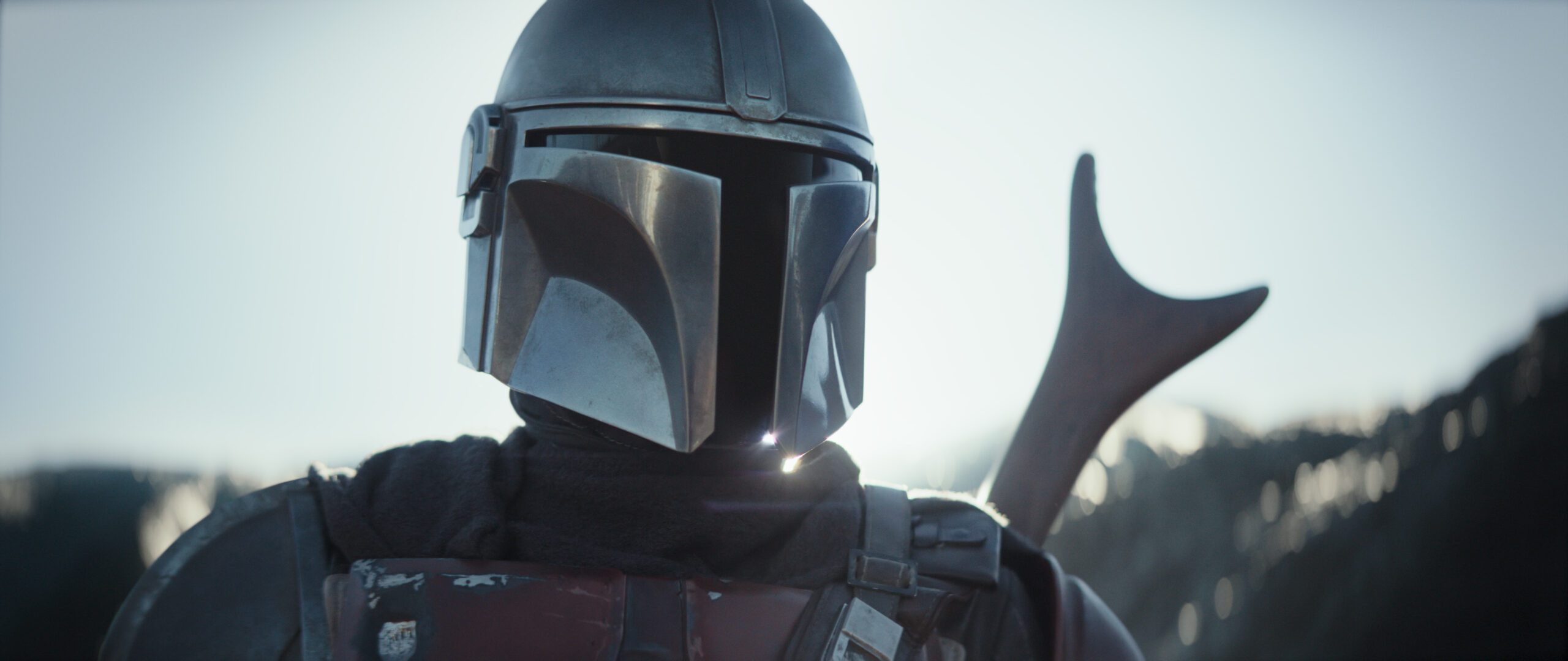 In-Depth Review of 'Star Wars: The Mandalorian Visual Guide': A Comprehensive Look at the Series