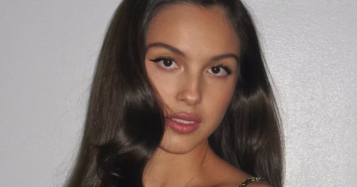 Mastering Waterfall Waves: The Soft-Glam Hairstyle Everyone’s Talking About