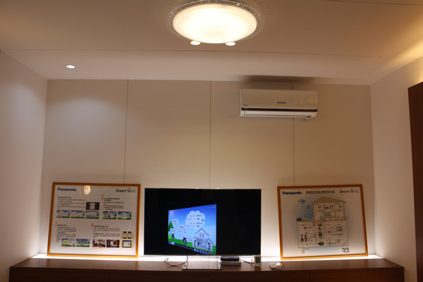 Beyond Smart Bulbs: How IoT Platforms Are Turning Streetlights and Buildings into Connected Energy Hubs