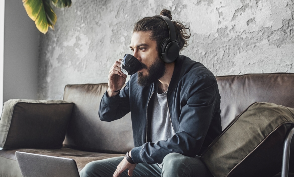 Time To Upgrade Your Headphones? New JBL Features, Massive AirPods Pro 3 Deal and a Skullcandy Steal Compared