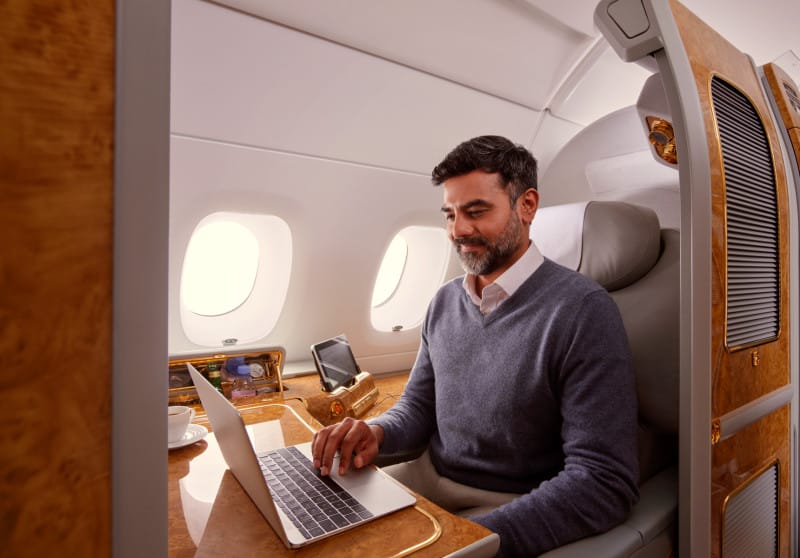 WiFi ‘Laju Gila’ At 40,000 Feet: What Emirates A380’s New Starlink Internet Means for Malaysian Travellers