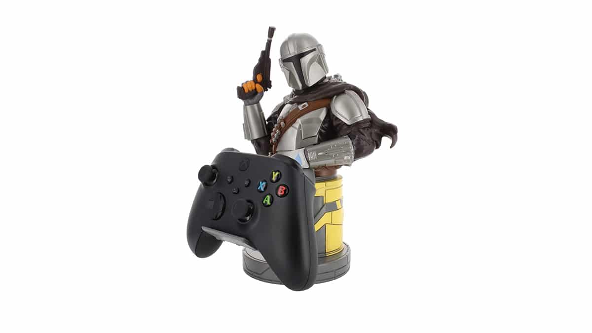 Stylish or Sensible? What a Mandalorian Controller Holder and the Serafim S3 Reveal About Console Accessories