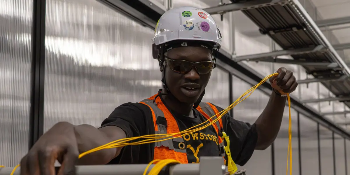 The AI Boom’s Secret Career Ladder: How Fiber Techs Land Six‑Figure Futures Without a Four‑Year Degree