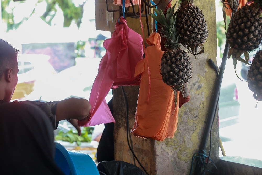 Penang’s Single‑Use Plastic Ban: Will It Quietly Push Up Hotel Prices and Package Deals?