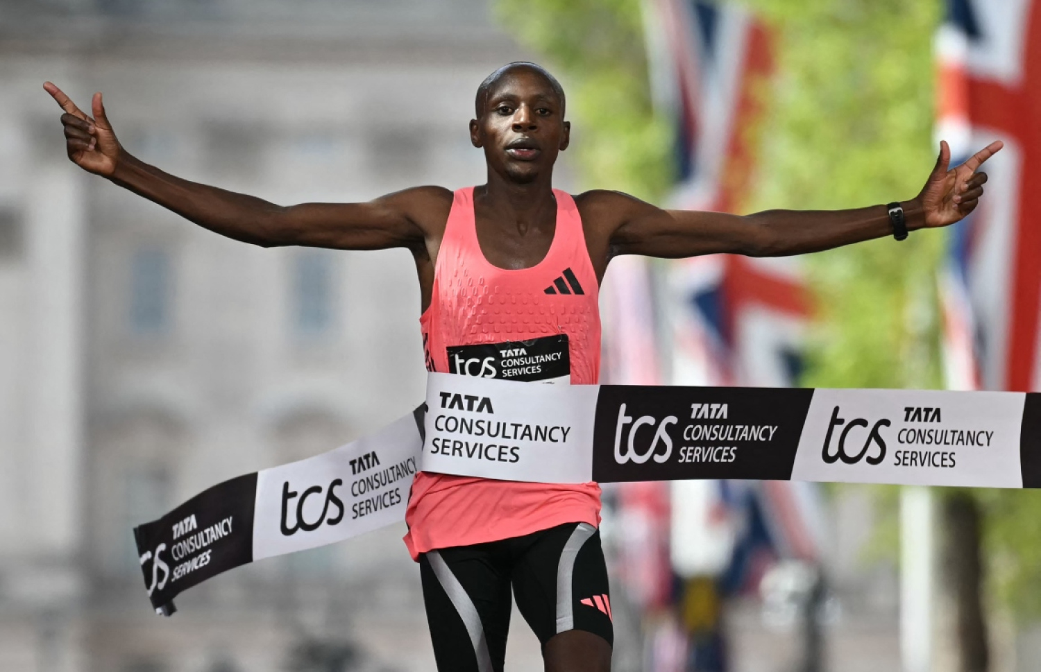 Are $500 Super Shoes Ruining the Marathon or Redefining It? Inside Running’s New Arms Race