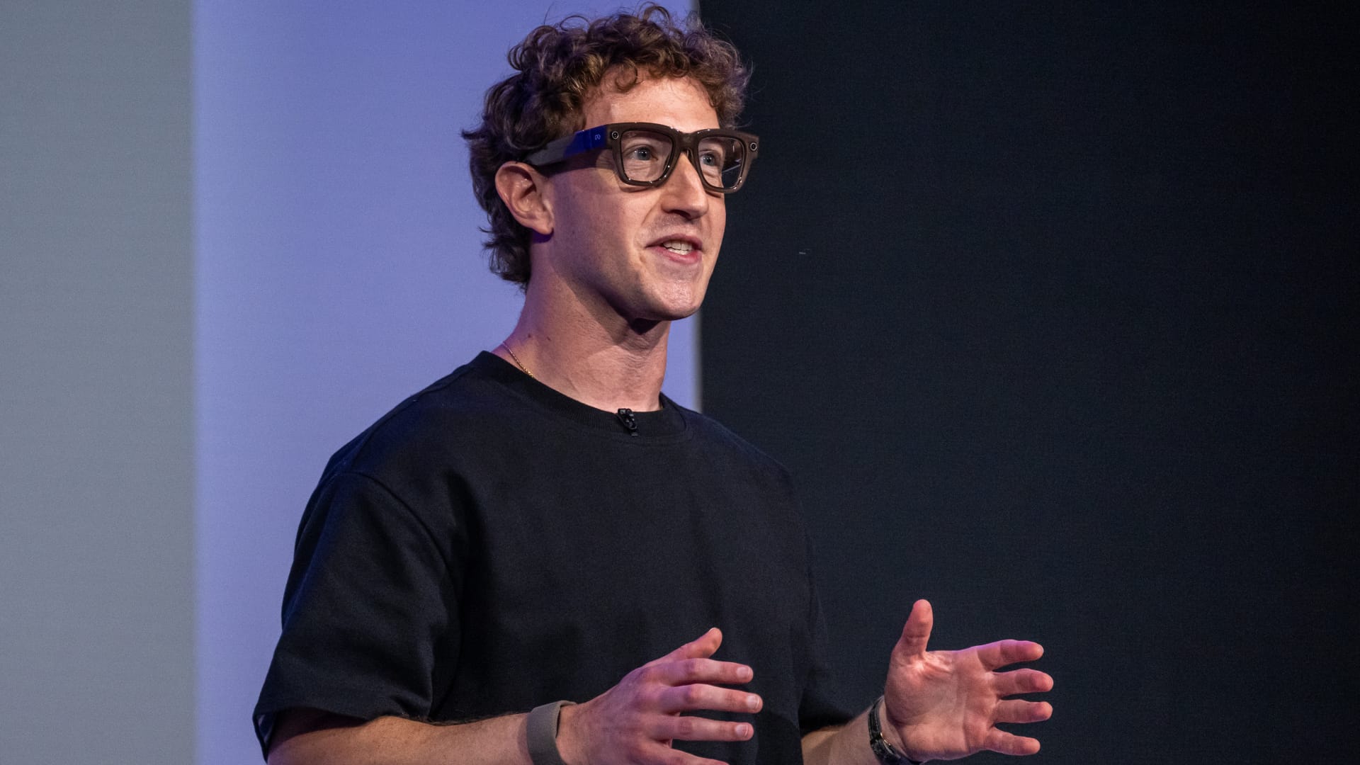 Ray-Ban Meta Glasses Just Got a Big Upgrade: Longer Videos, New App and AI Tools Explained