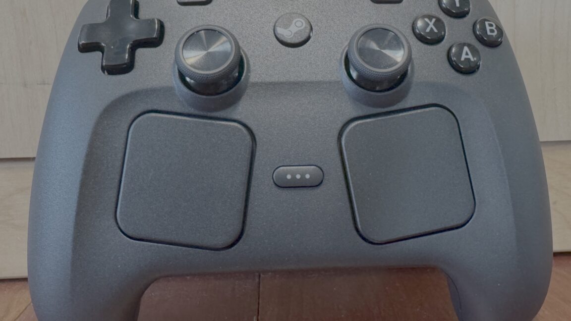 Valve’s New Steam Controller at US$99: Brilliant Couch Gaming Upgrade Or Overpriced Experiment?