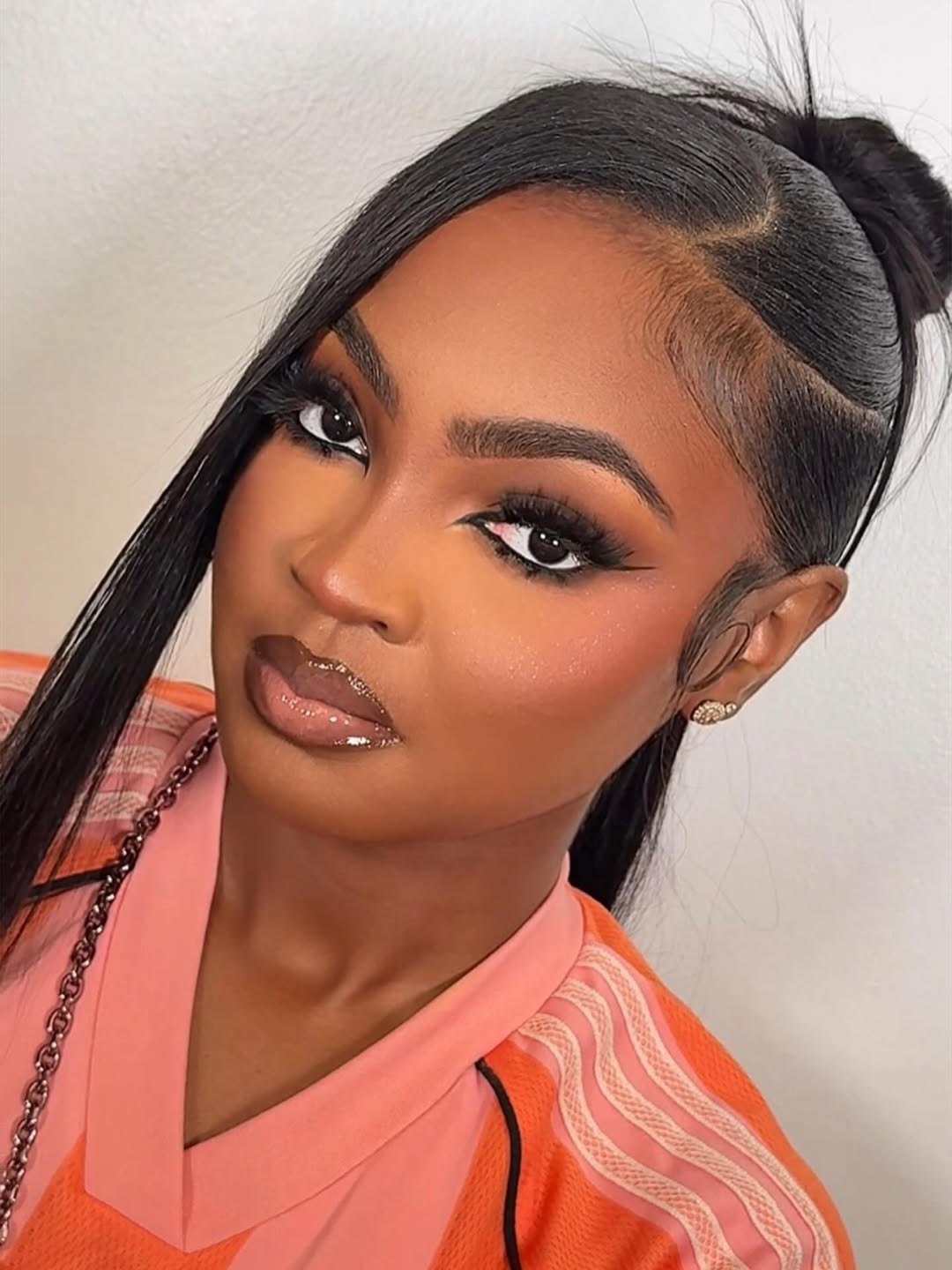 From ‘Clean Girl’ to Full Glam: Why Bold Expression Makeup Is Making a Big Comeback