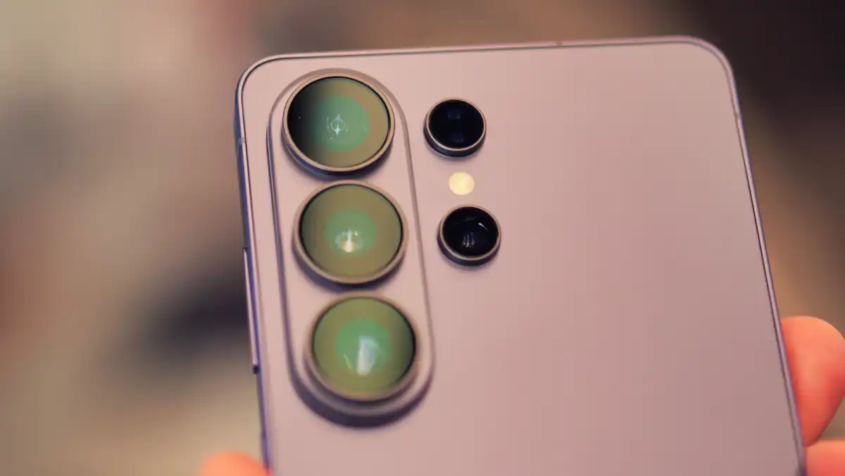 Already Eyeing the Galaxy S27? How S26’s Real‑World Performance Can Help You Decide Whether to Wait