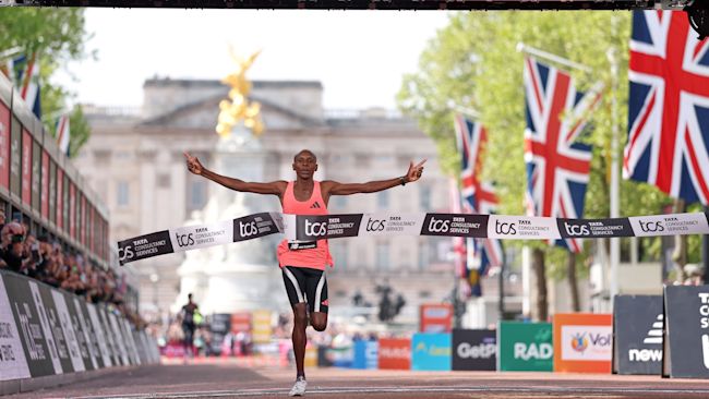 Are $500 Super Shoes Ruining the Marathon or Redefining It? Inside Running’s New Arms Race