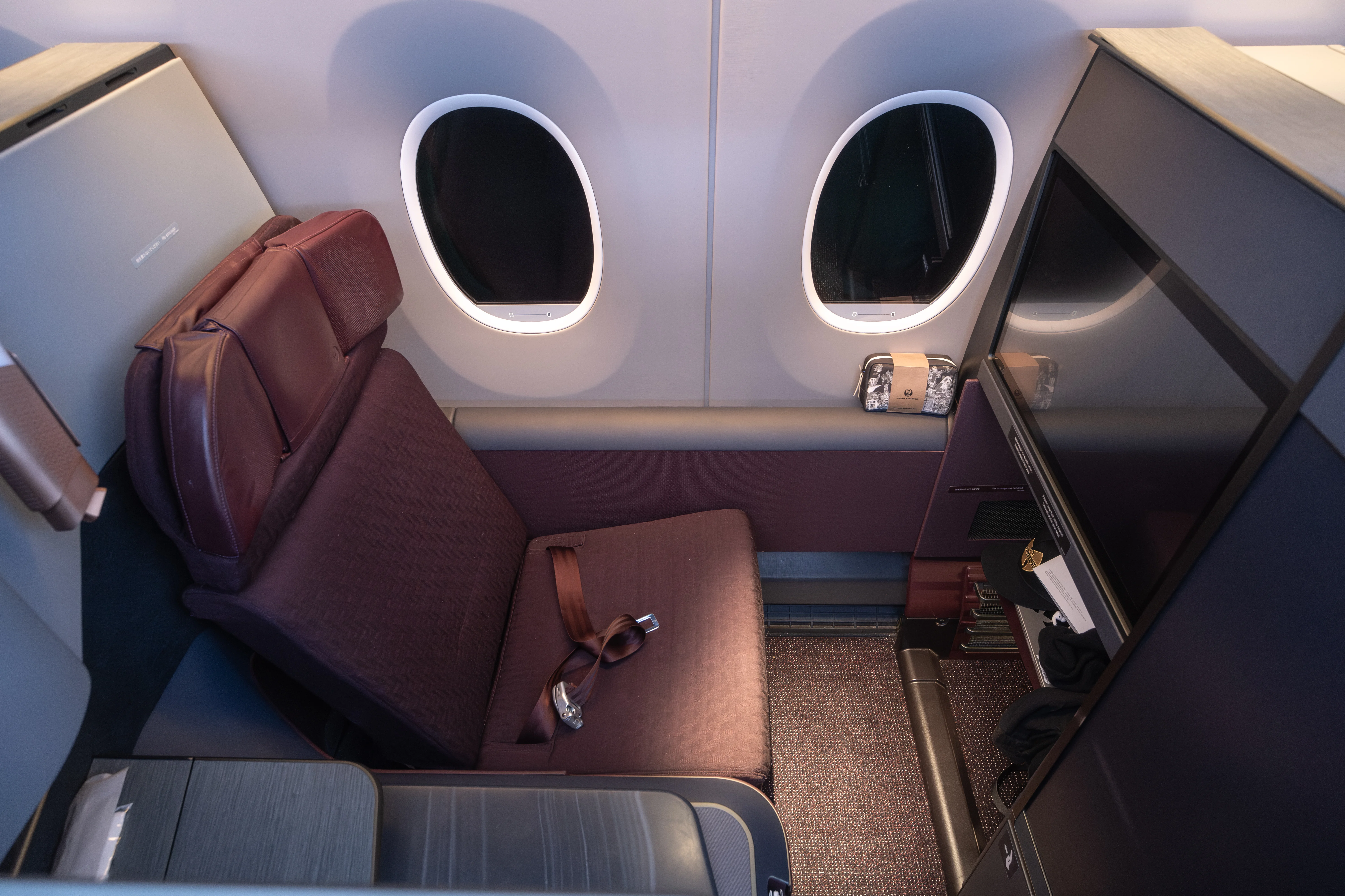 How to Snag Premium Cabin Award Seats on the World’s Best Airlines Before They Disappear
