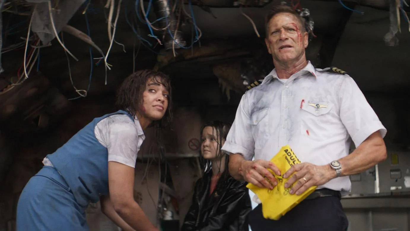 ‘Deep Water’ Review Roundup: Plane Crash, Mako Sharks and Is This Ocean Survival Movie Worth It for Malaysians?