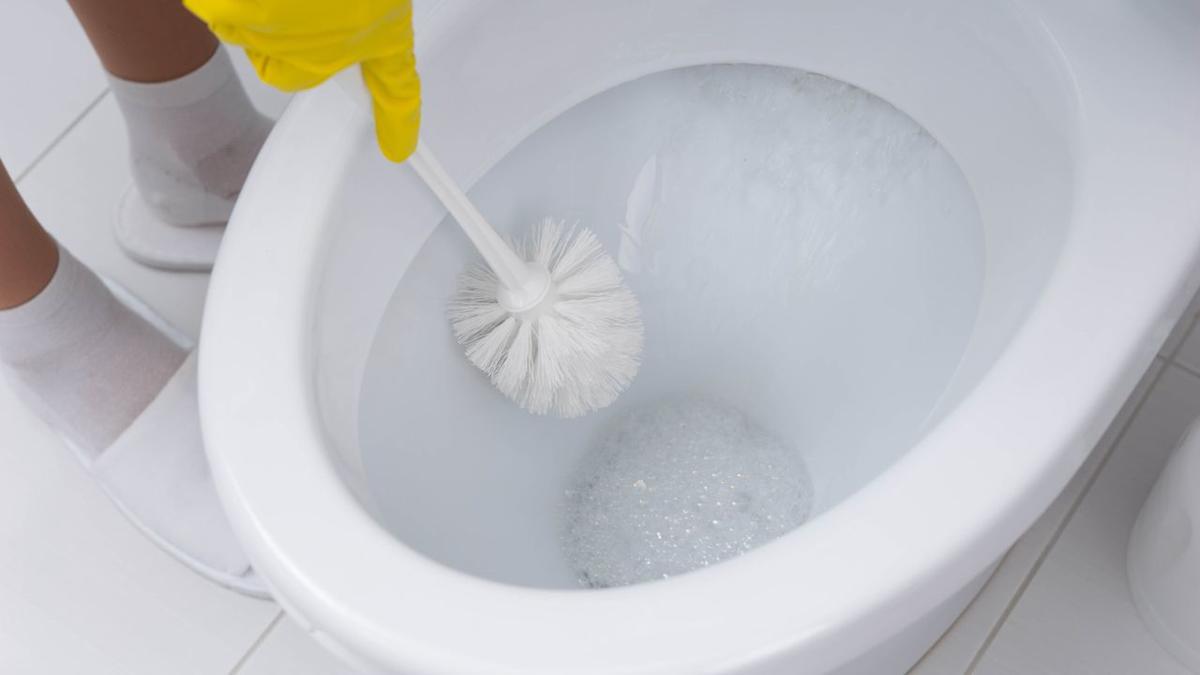 Your Mattress Holds Litres of Sweat — And 4 Other Spots You’re Forgetting To Deep-Clean In The Bathroom