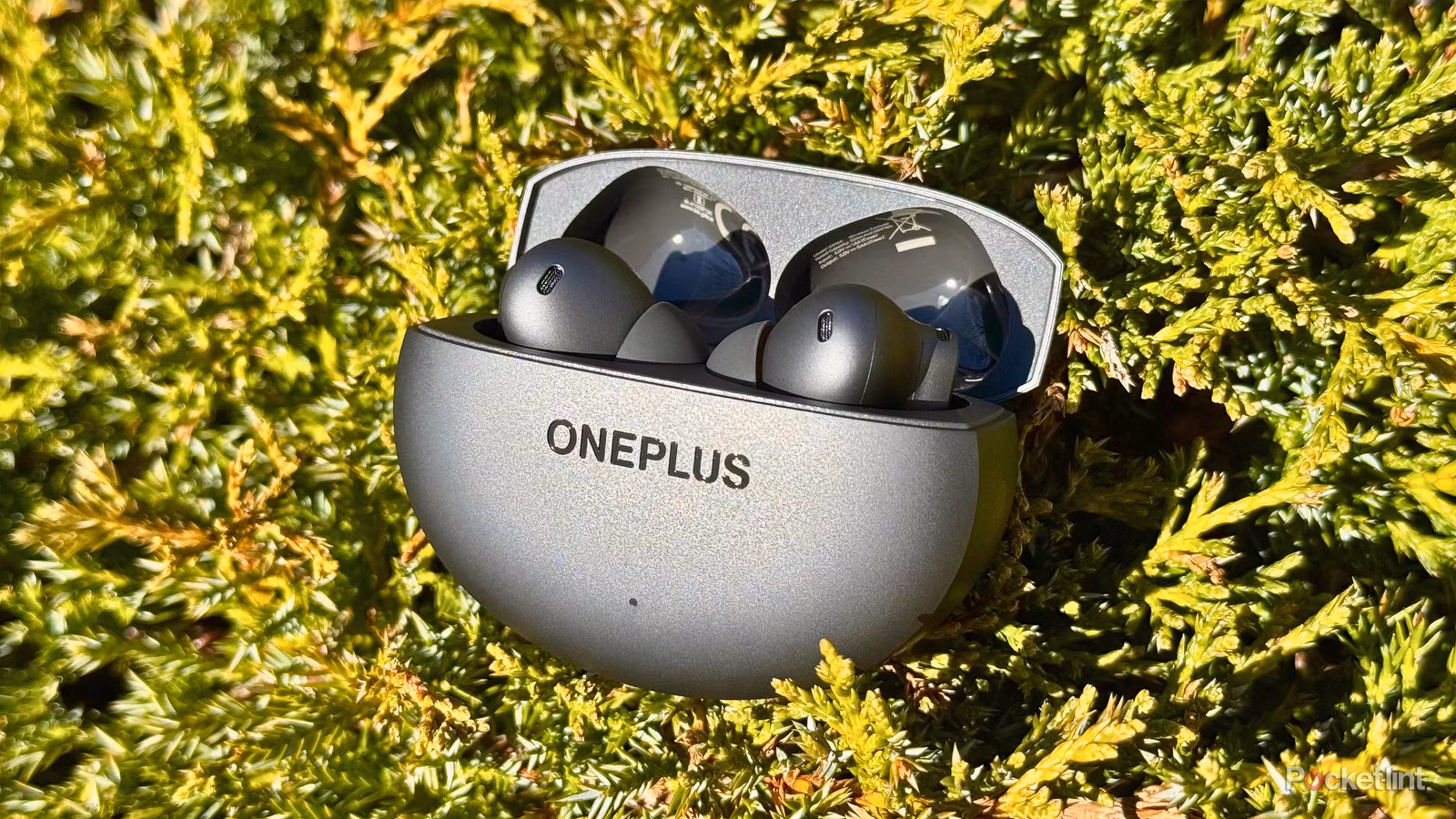 Top Noise-Canceling Earbuds for Your Daily Commute: Our Expert Picks