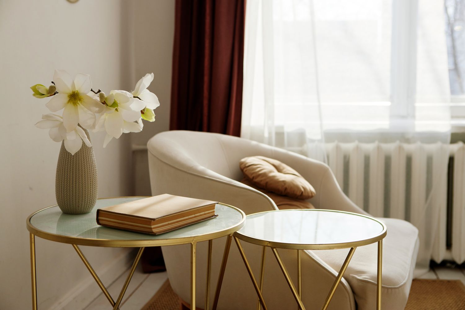 Decluttering for Flea Markets or Thrift Stores? 8 Furniture Pieces That Usually Get Rejected (And Smarter Ways to Let Them Go)