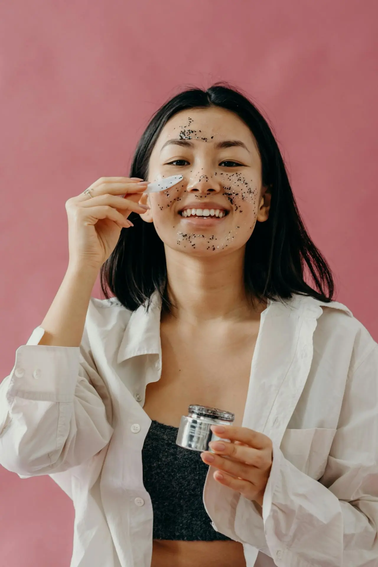 Snail Mucin, Essences and the ‘Glass Skin’ Glow: How These K-Beauty Ingredients Actually Work