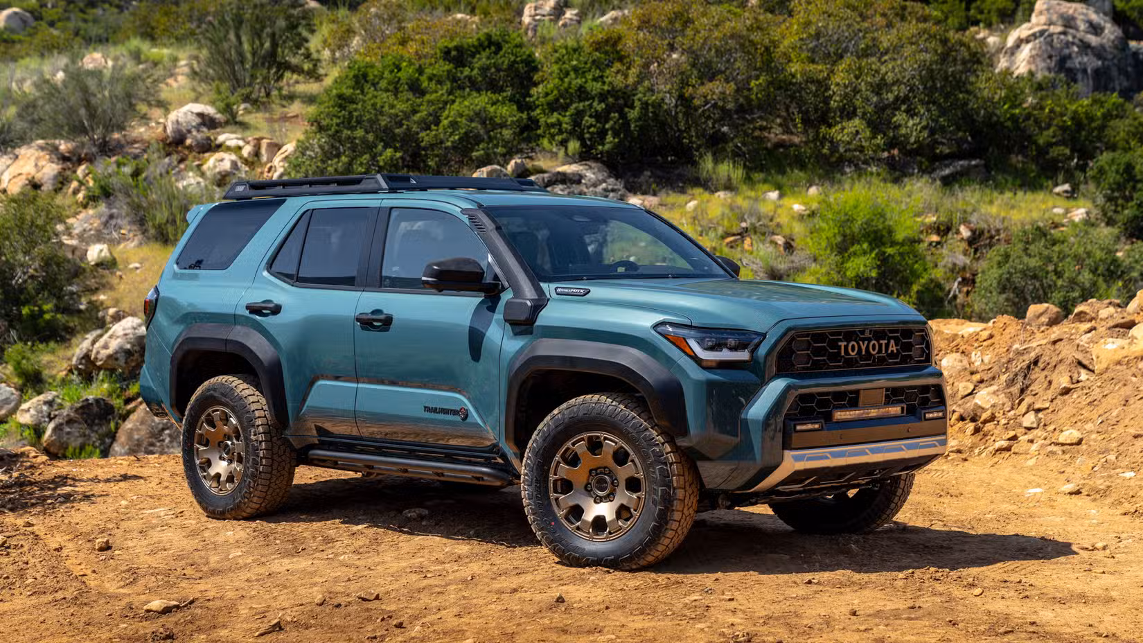 From Land Rover Freelander to Tank-Style SUVs: Why Body-on-Frame 4x4s Are Quietly Making a Comeback