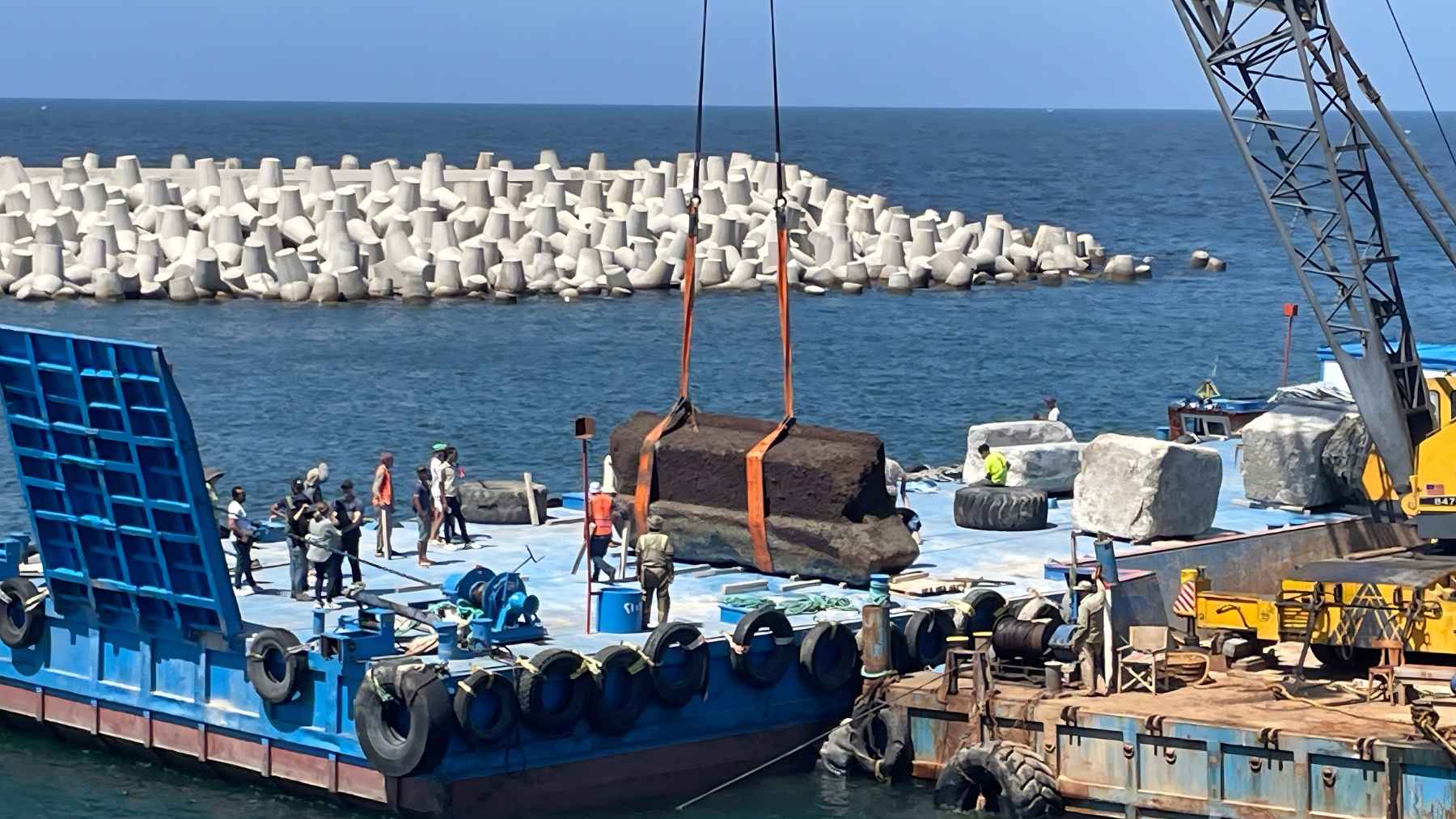 22 Giant Blocks From the Lost Lighthouse of Alexandria Just Resurfaced – Here’s What They Reveal