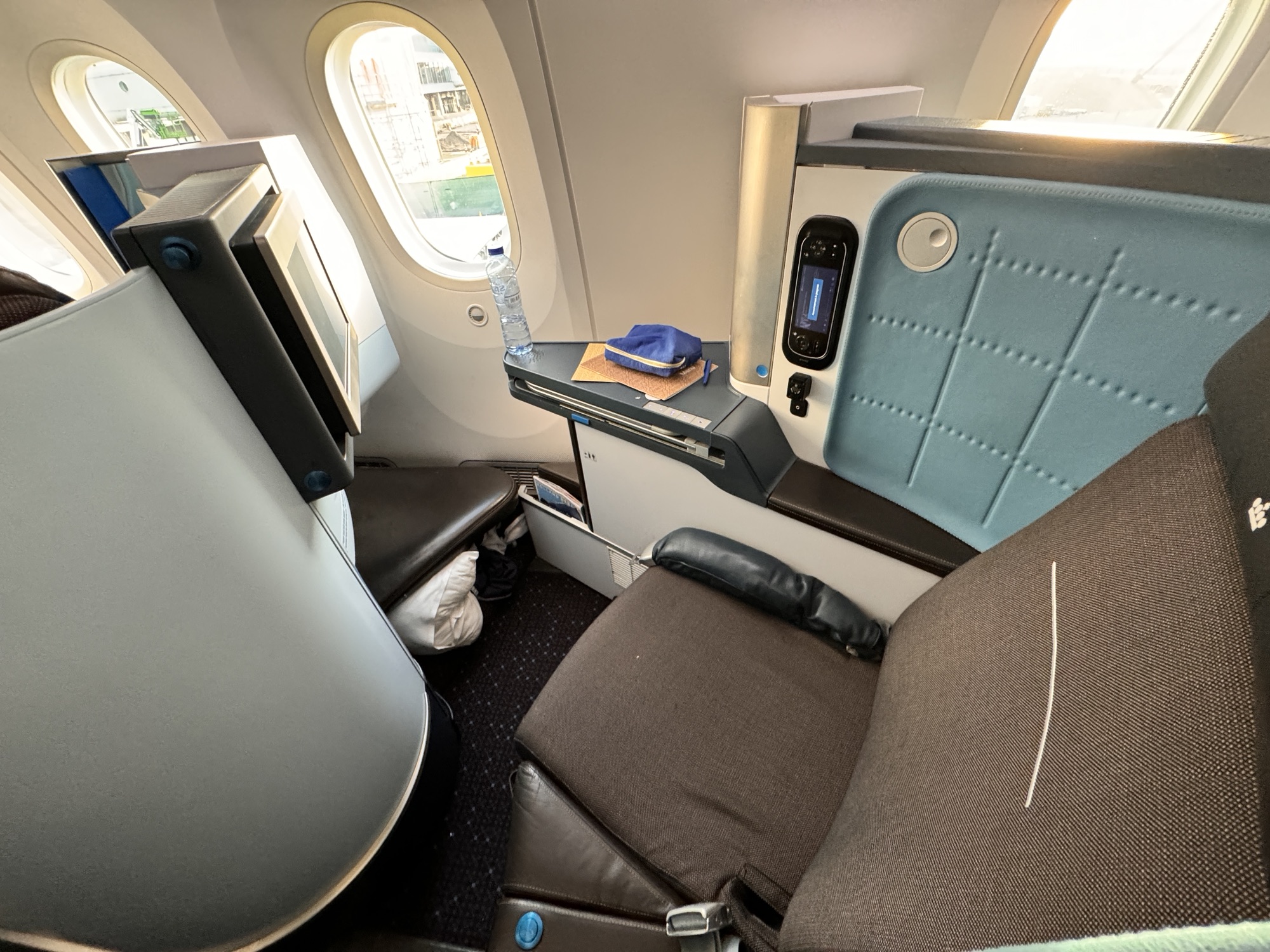 Turn Bank Points Into Bucket-List Flights: How AvGeeks Can Use Capital One and Chase for Long-Haul Awards