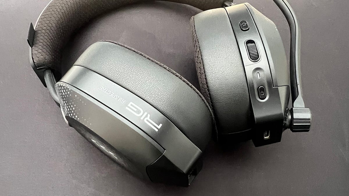 RIG’s New R8 Spectre Pro HS/HX Promise ‘Studio-Grade’ Console Audio – Do They Deliver?