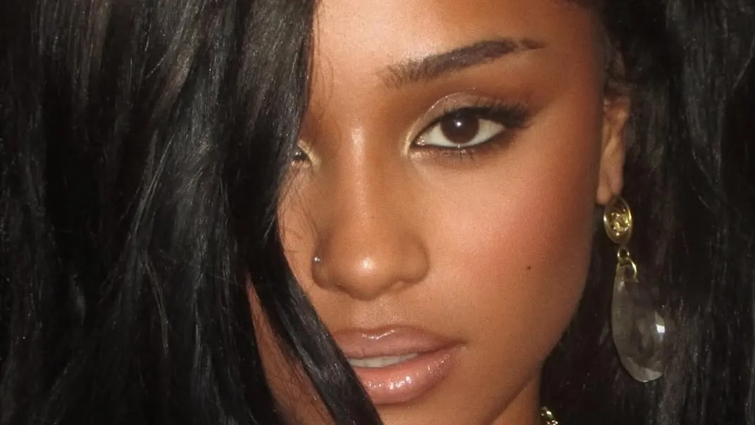 Glow, Curls, Glass Hair: 5 Celebrity Beauty Moves Defining Summer