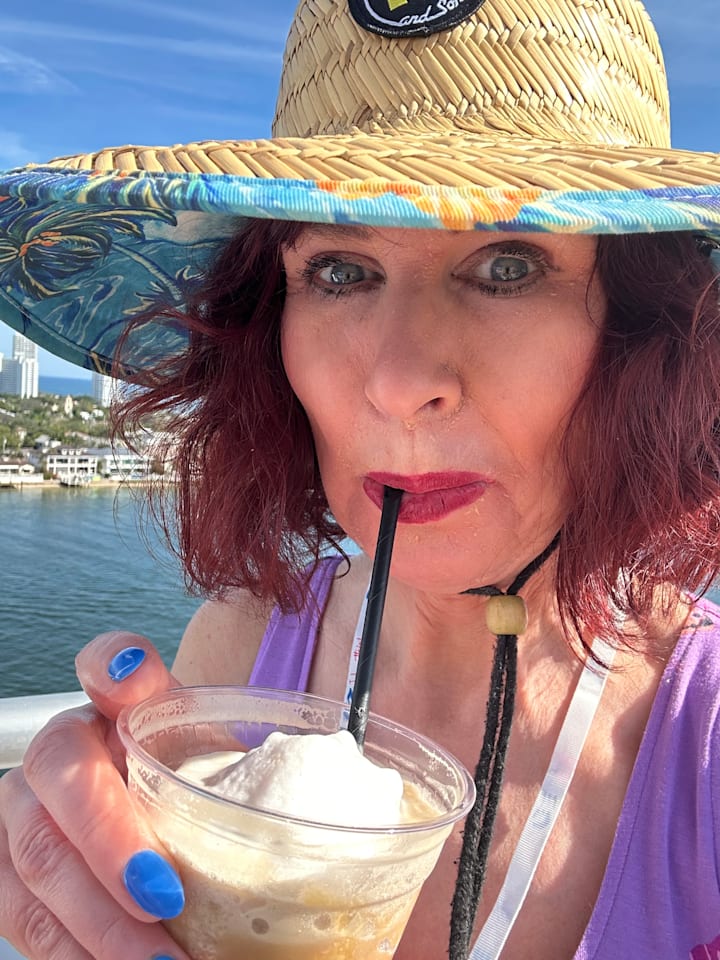 Soft Drinks at Sea: Is Carnival’s Bottomless Bubbles or Princess’ Zero‑Proof Lineup Better Value?