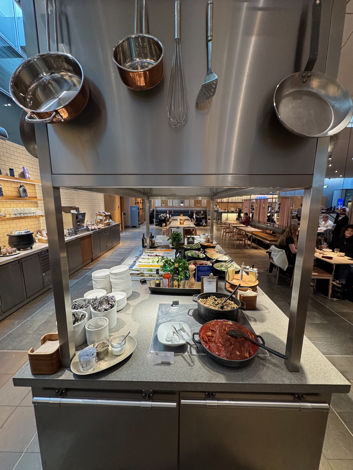 SAS A350 Business Class: Still Worth the Miles for Long-Haul AvGeeks?