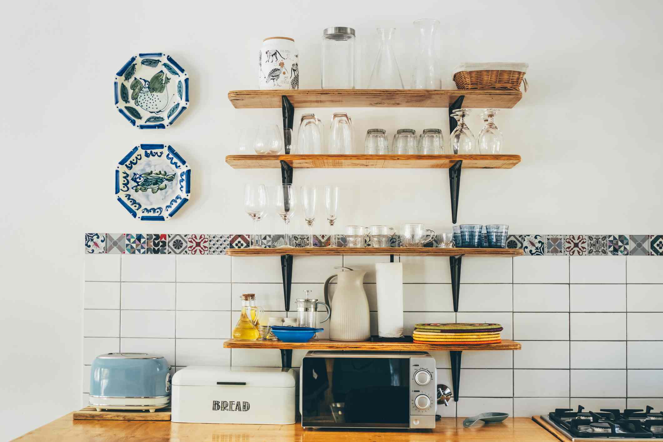 Designers Say These Kitchen Features and Garage Door Colors Are Dating Your Home