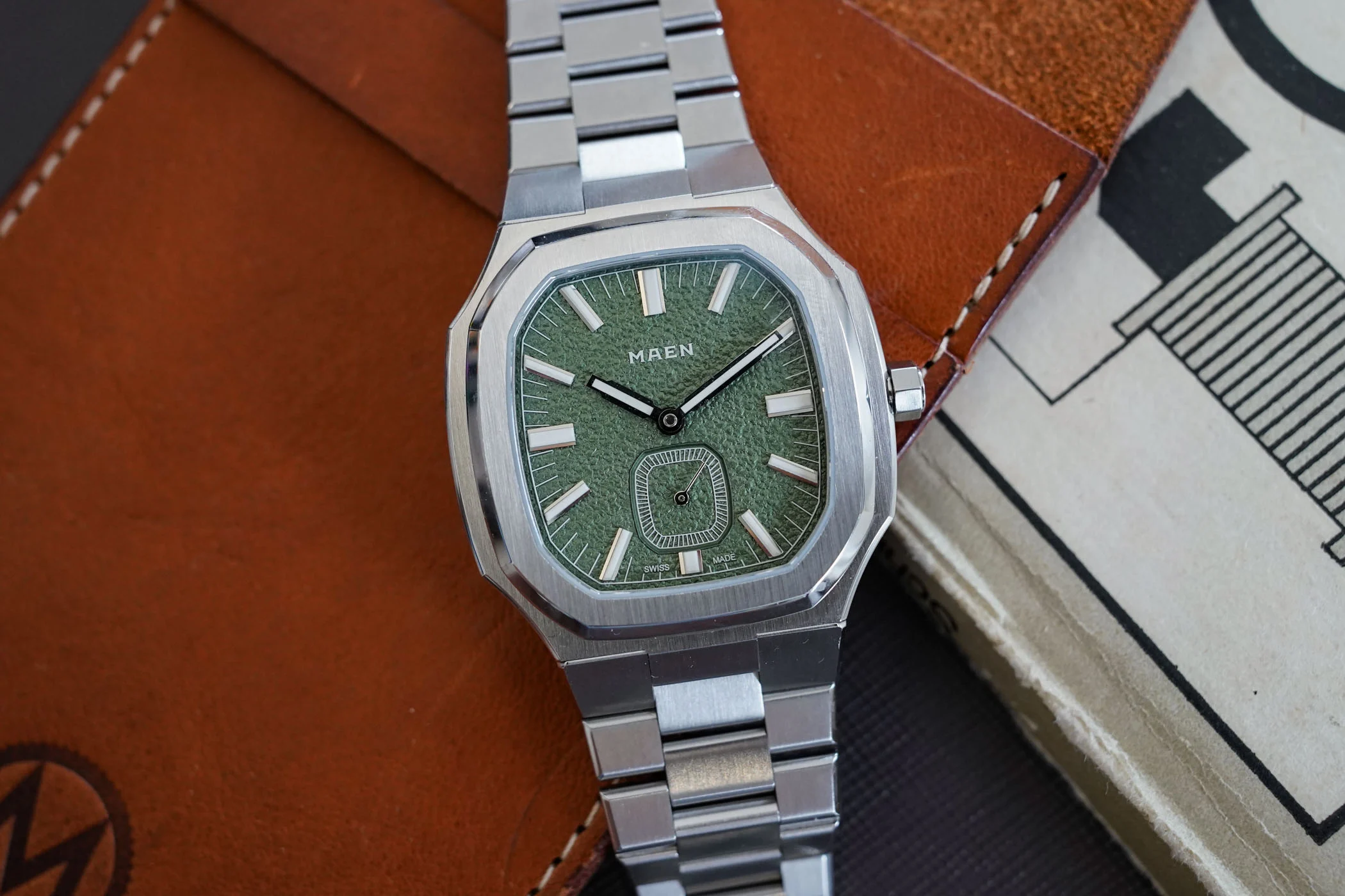 Slim, Smart and (Relatively) Affordable: Ultra‑Thin and Integrated Bracelet Watches That Won’t Break the Bank