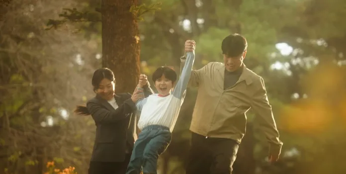 Slow-Burn Romance vs Supernatural Justice: How ‘Perfect Crown’ and ‘Phantom Lawyer’ Keep Weekly Fans Hooked