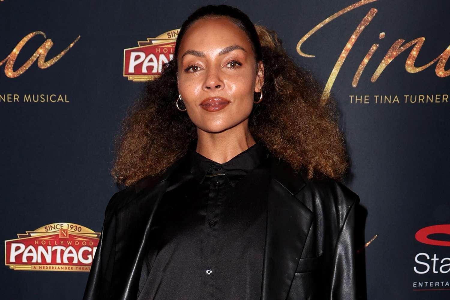 What Really Happens When Cruise Guests Take the Stage? Lessons from Ashley Everett’s Viral Ship Showdown