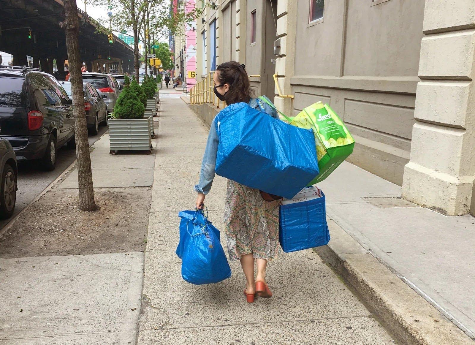 Turning Your Closet into Cash: A Beginner’s Guide to Selling Vintage Clothes at Flea Markets and Thrift Pop-Ups