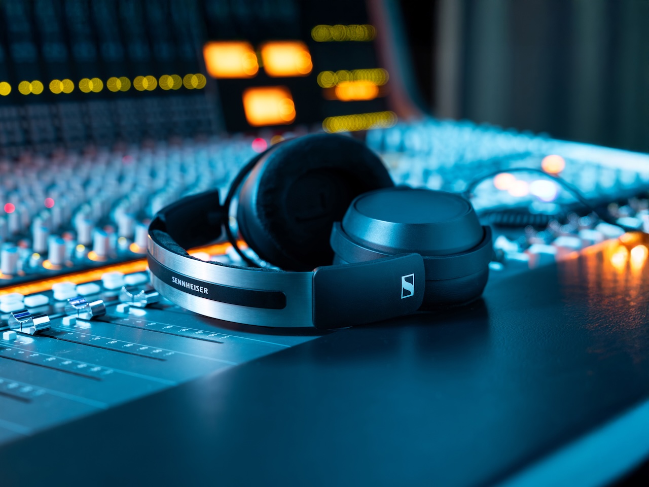 Sennheiser HD 480 Pro vs Budget ANC Cans: When Do You Actually Need Studio-Grade Headphones?