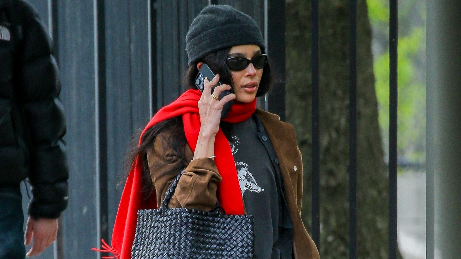 From It Girls to Cool Moms: The Comfortable Shoe Trends Celebrities Actually Wear Off-Duty