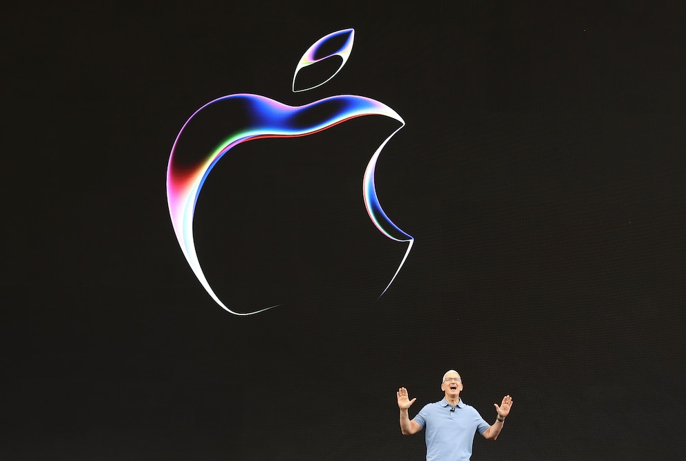 Apple Smart Glasses and the 6 Big AR Hardware Shifts That Could Redefine Wearables