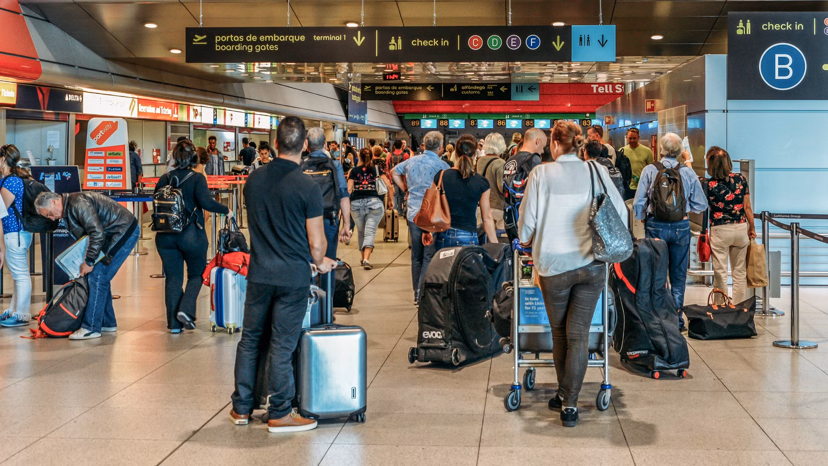 Europe’s New Border Checks Are Causing Missed Flights: What Malaysian Travellers Can Learn From US & Canadian Chaos