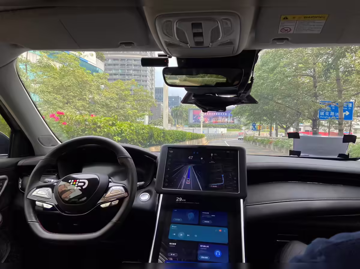 DeepSeek, DeepRoute and China’s New AI Push: Low-Cost Models, Self-Driving Fleets and Rising Tensions