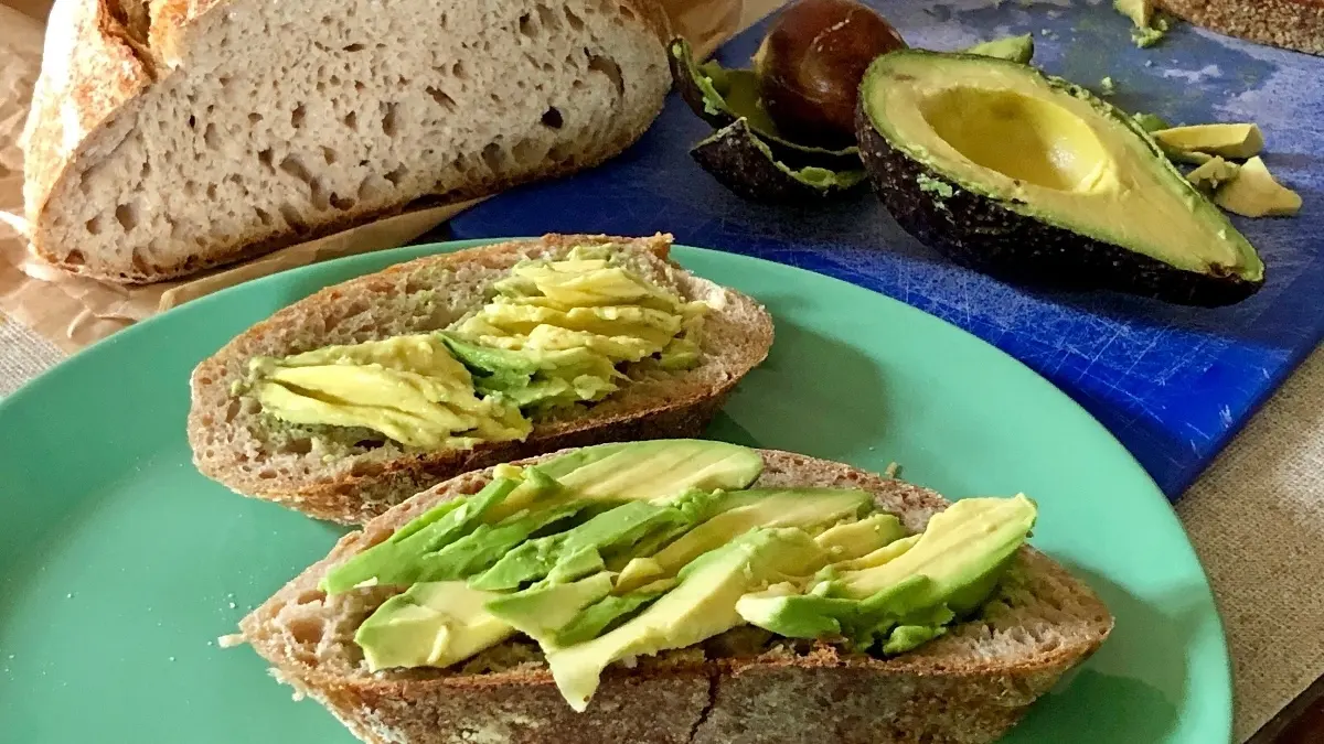 Breakfast Timing Matters: What New Research Says About Losing Weight After 50