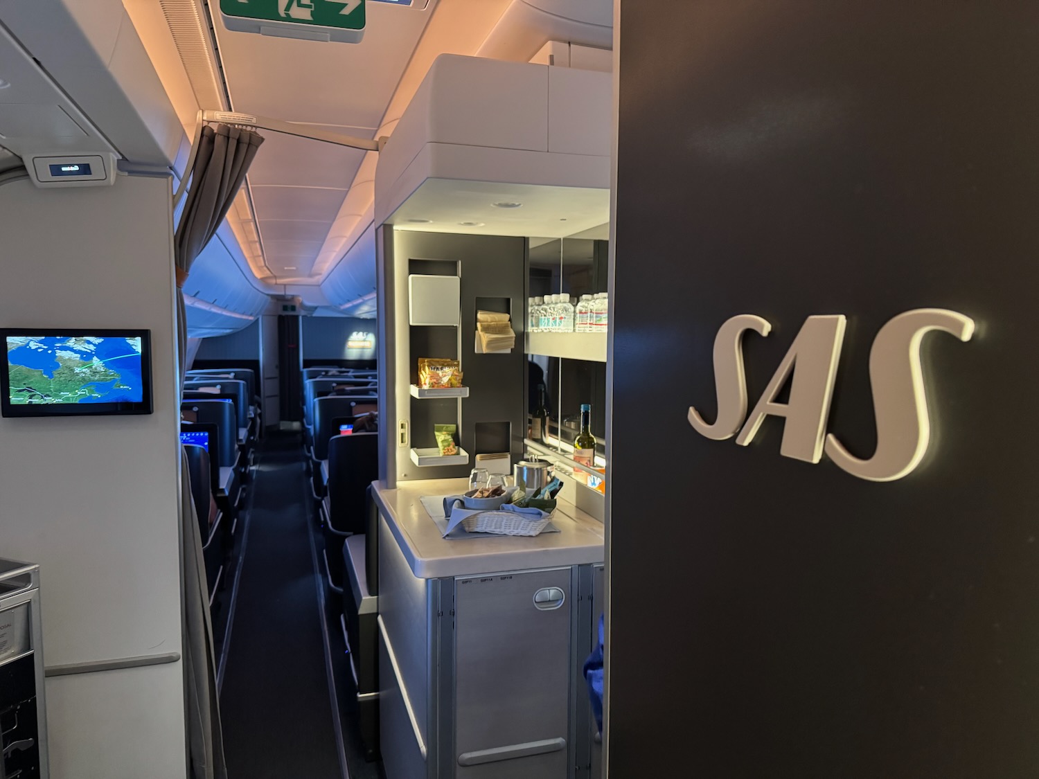 SAS A350 Business Class: Still Worth the Miles for Long-Haul AvGeeks?