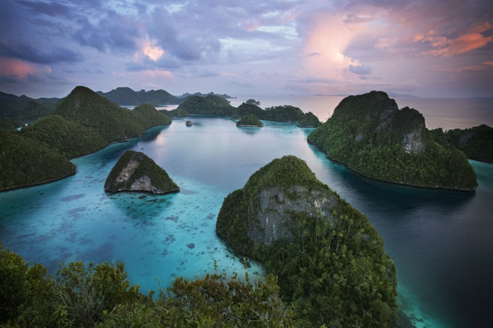 The Best Islands to Visit Each Month of the Year (With Ideas Close to Malaysia)