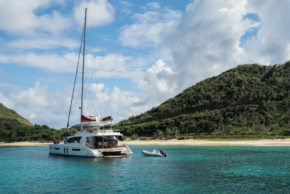 The Best Islands to Visit Each Month of the Year (With Ideas Close to Malaysia)