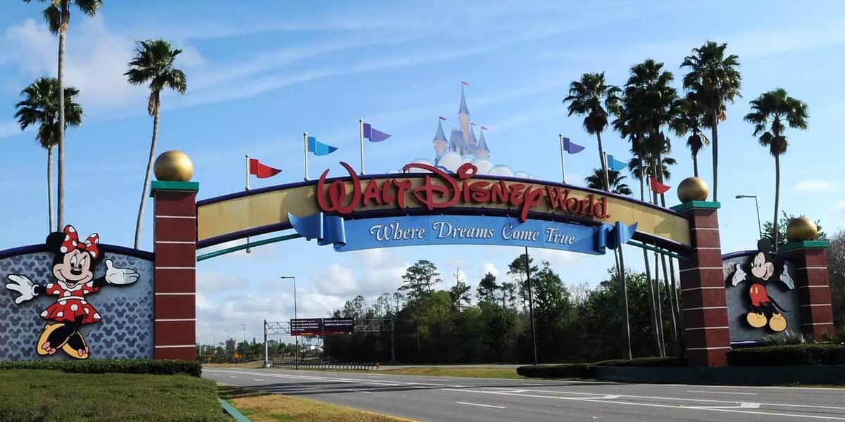 Disney World 2027: AI Ride Safety Checks and Resort Perk Overhauls Theme Park Fans Need to Know