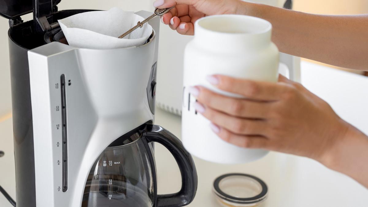 We Tested 20 Coffee Makers With Grinders: How to Choose the Right All‑in‑One Machine for Your Malaysian Home