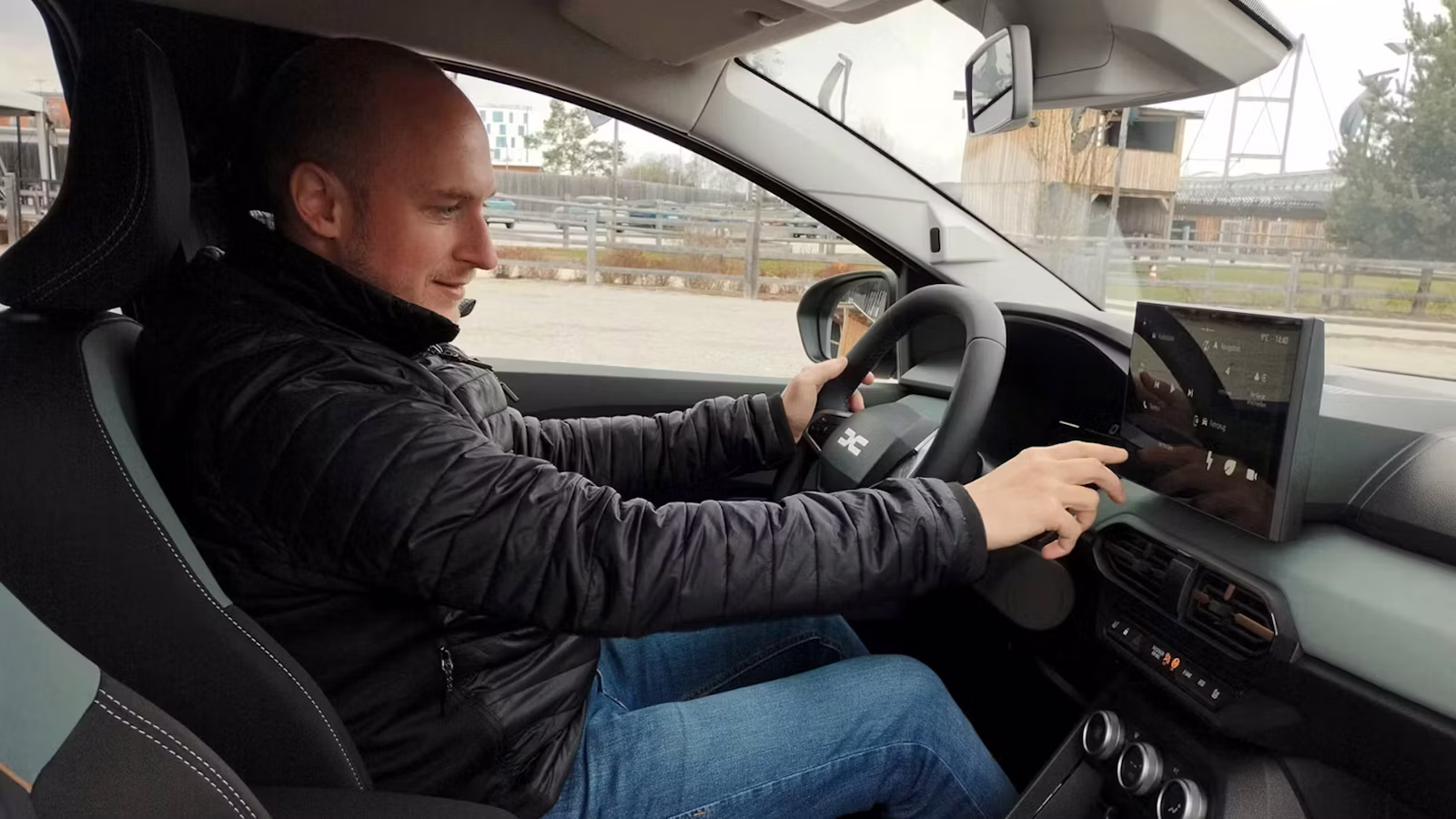 Shopping for a Family Gas Car? How New SUVs Stack Up Against Each Other (and Against EV Rivals)