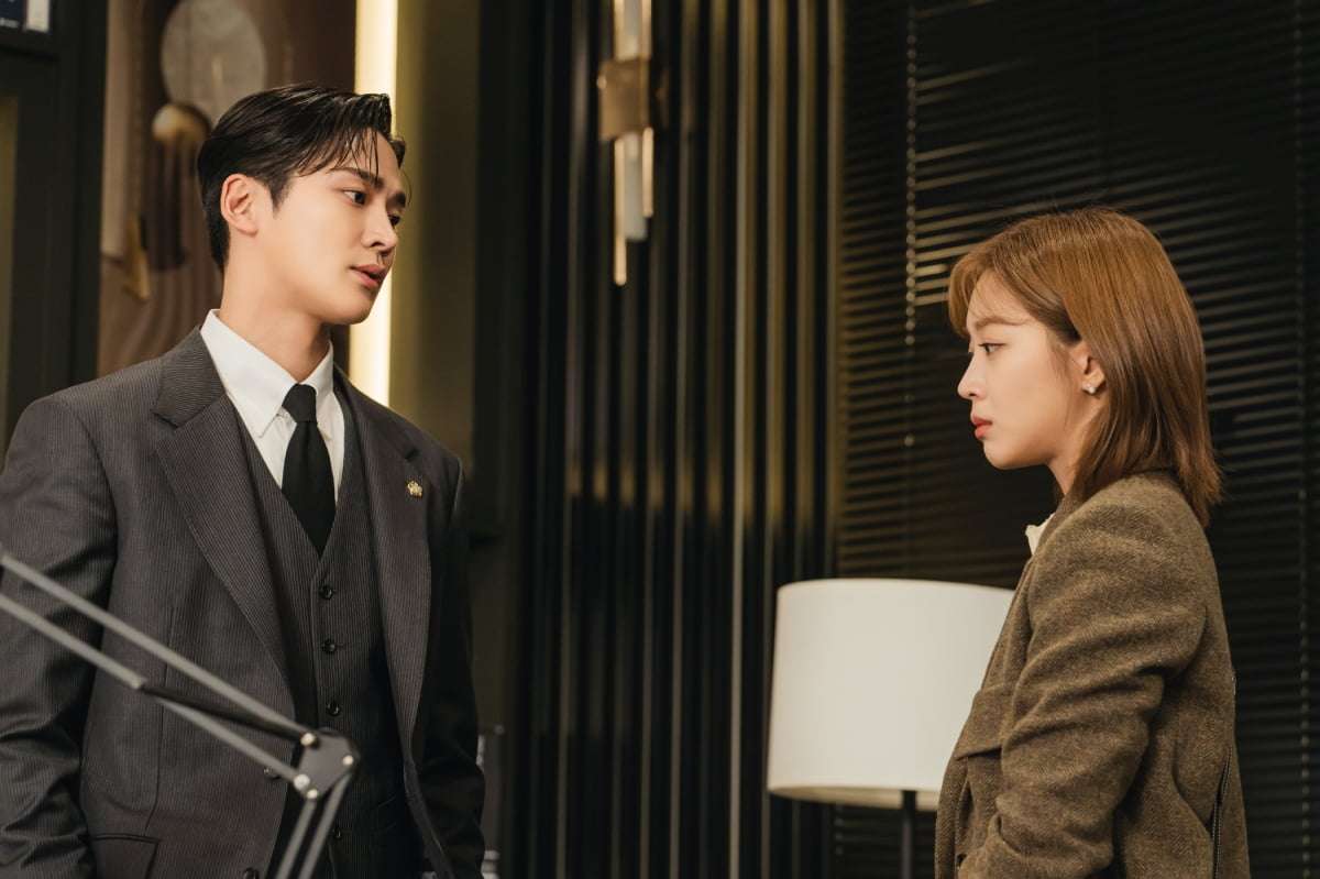 Swooning Already? 5 K-Drama Male Leads Who Fall First (and Harder) for Their Heroines