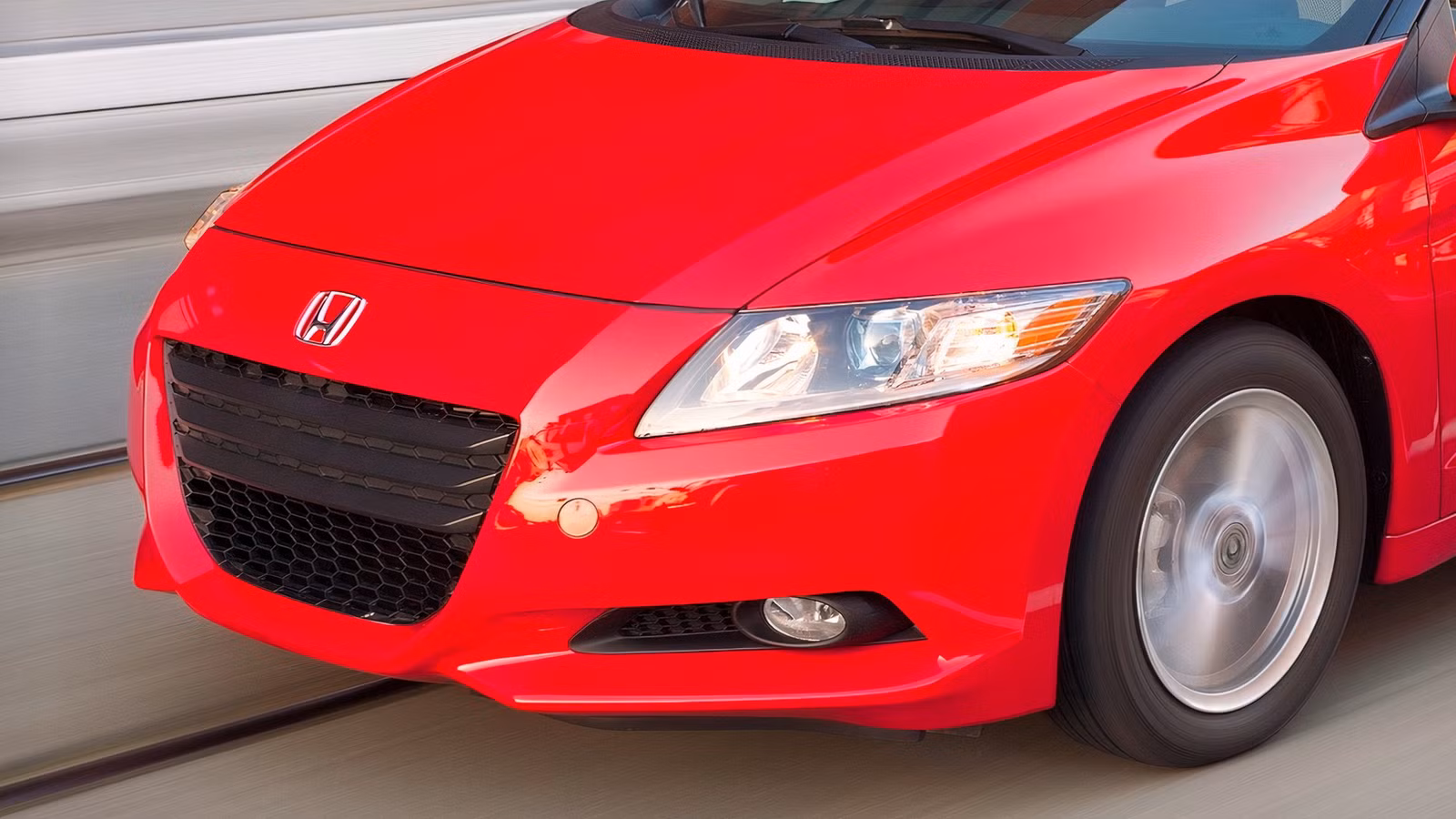 This Hybrid Sports Car Tanked in Value—but It Might Be the Smartest Cheap Fun Buy Right Now