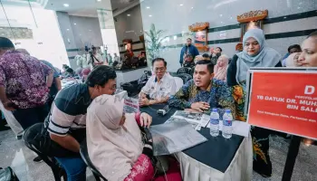 When One Day Changes Everything: From One‑Off Cash Aid to Single‑Day Price Shocks
