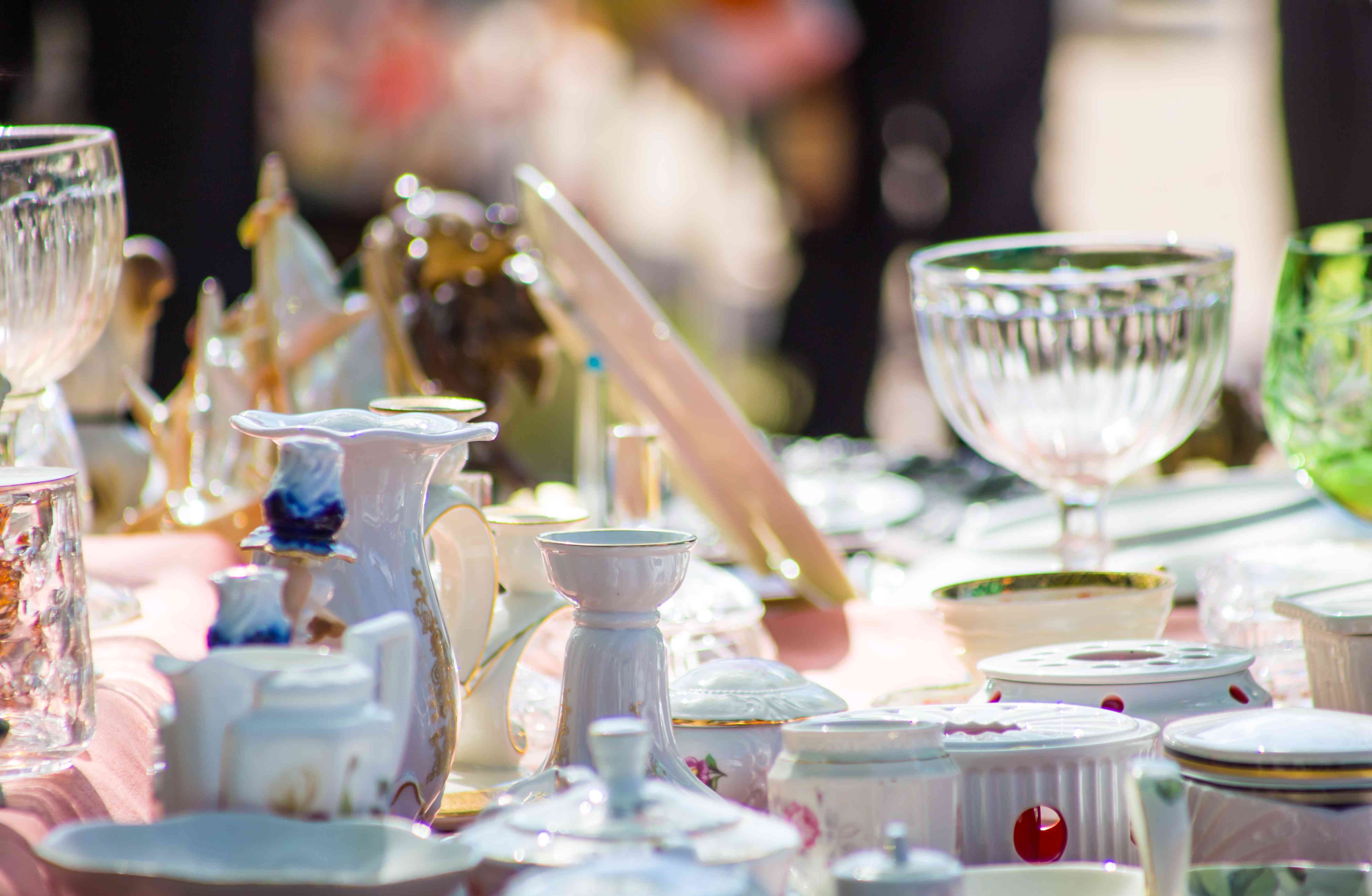 Professional Organizers Always Grab These Thrift Finds — And They’re Perfect for Styling a Flea Market Booth