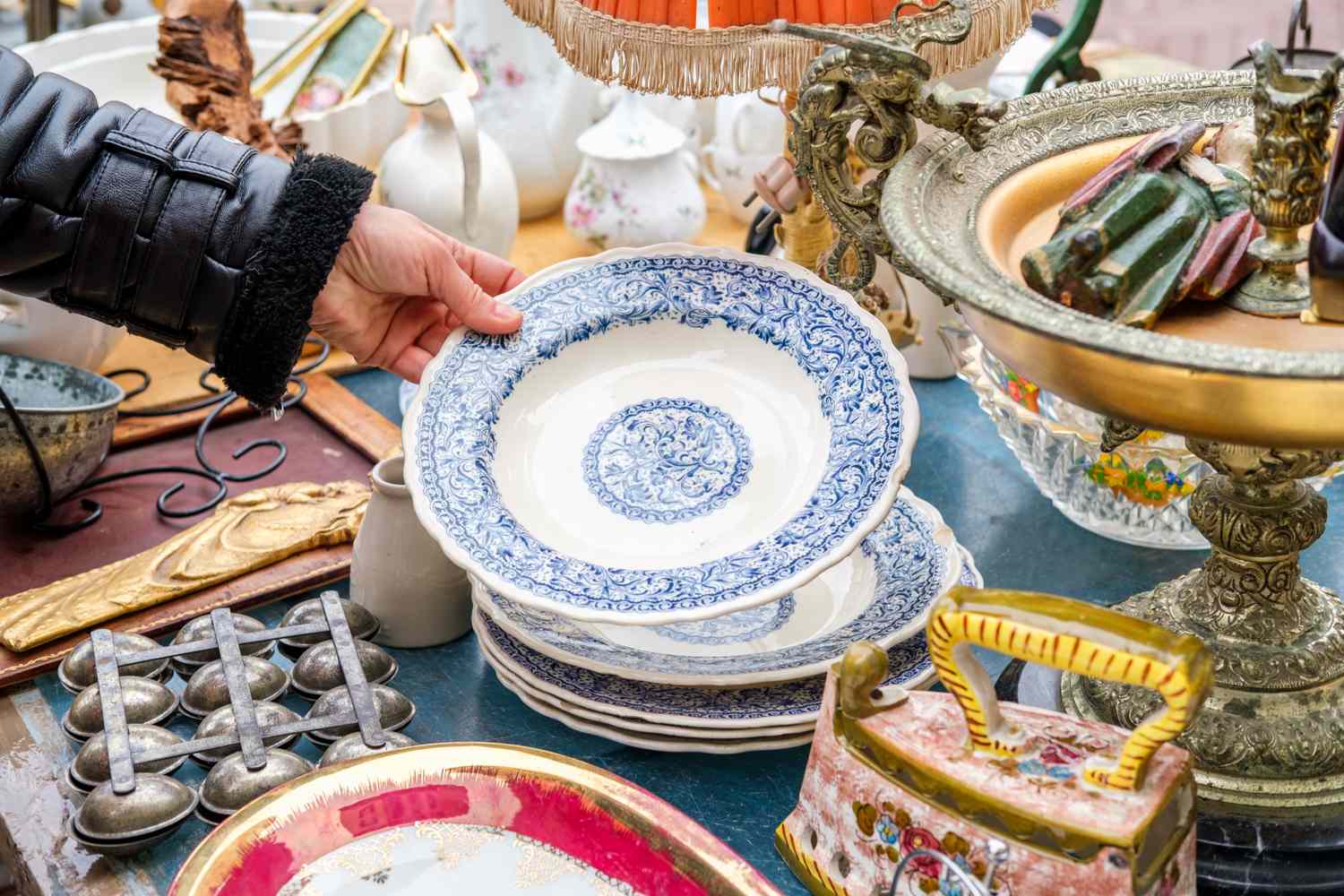 Estate Sales and Charity Shops: How to Score Vintage Clothing Gems Before Anyone Else