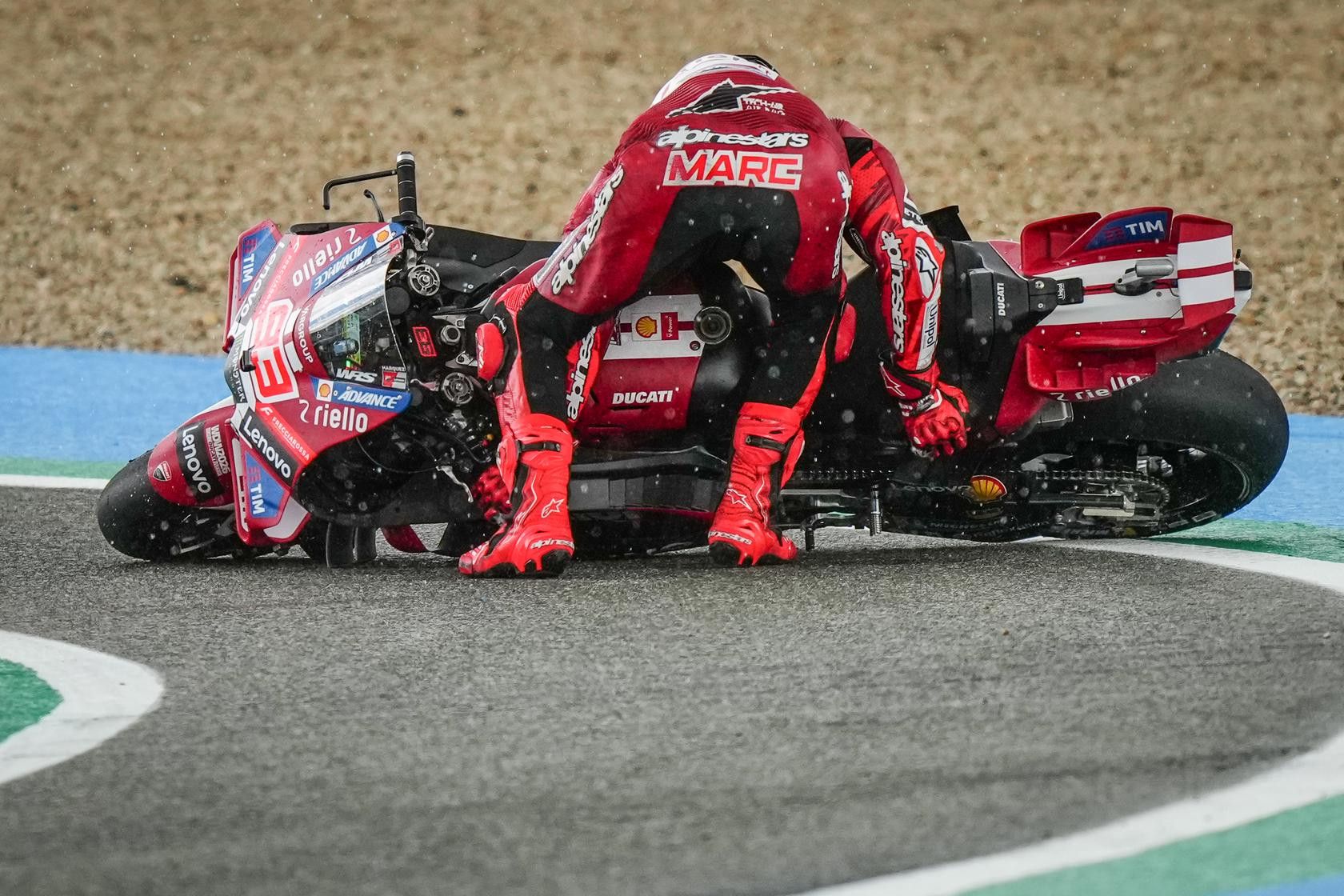 MotoGP Jerez Sprint: How Marc Márquez Mastered the Chaos and What It Means for Ducati